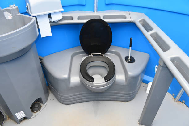 Best Portable restroom trailer rental  in Cuba City, WI
